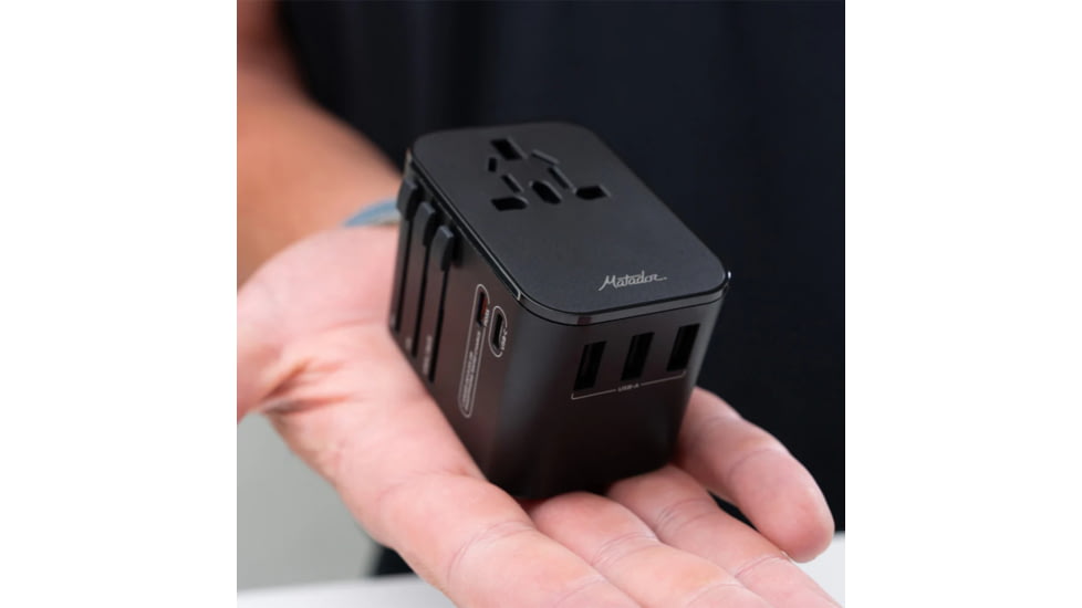 Matador Global Travel Adapter, Black, 3x2x2, MATJY307001BK