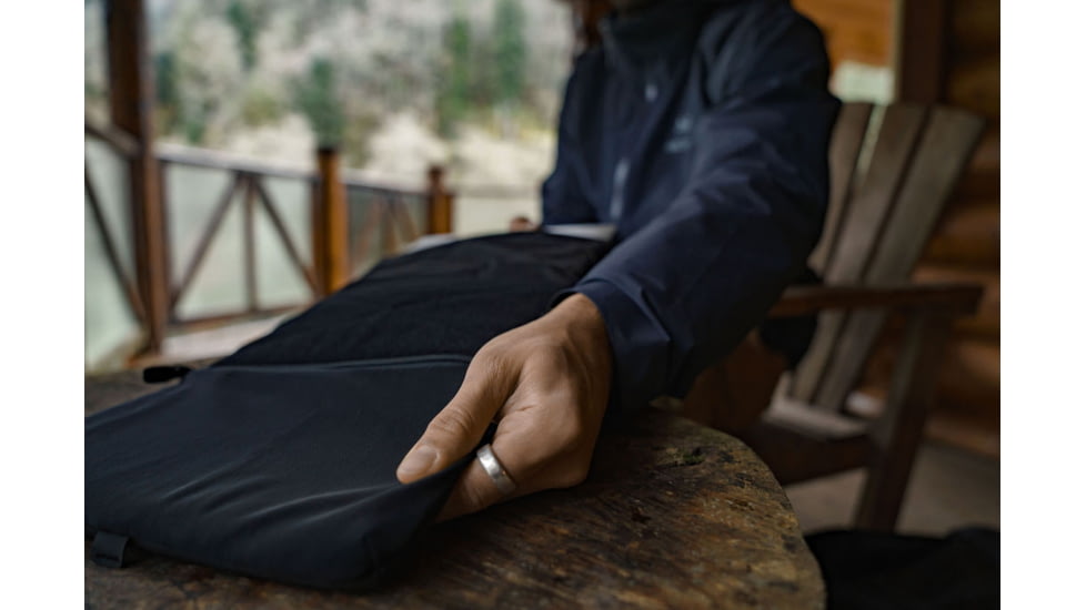 Matador Laptop Base Layer, Charcoal/Black, One Size, MATLBL001BK
