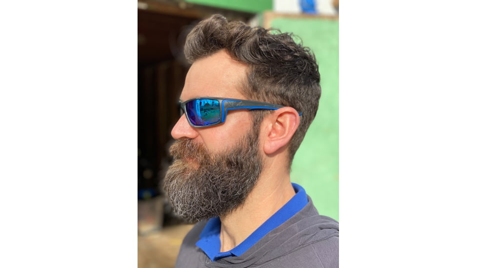 MCR Safety Swagger SR4 Series Safety Glasses, TPR from Temples to Nose Piece, Blue Diamond Mirror, One Size, SR438B