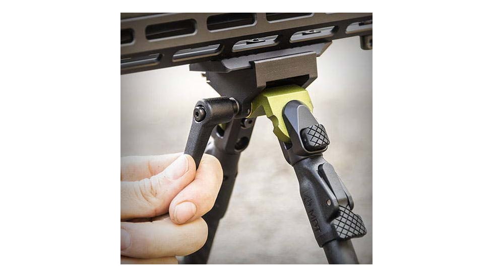 MDT 105561GRN GRND-POD Green/Black 4.50-9 Carbon Fiber/Alu