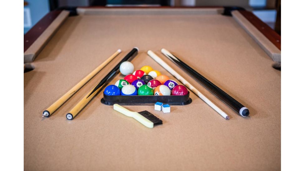 Minnesota Fats Covington 7.5in Billiard Table, Brown, MFT800-TBL