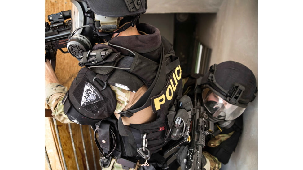 MIRA Safety CM-6M Tactical Gas Mask /no Drinking System, Black, Medium, CM6S