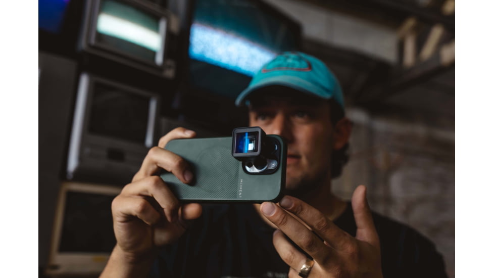 Moment 1.55x Anamorphic Lens, Blue Flare, 130-101