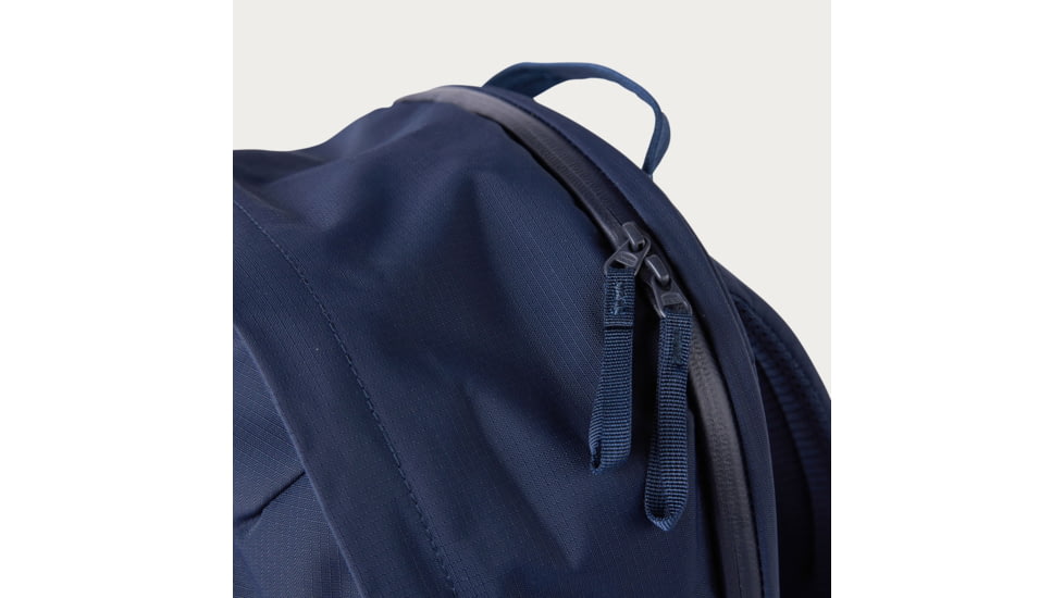 Moment 17L Everything Backpack, Navy, 106-215