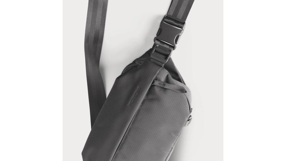 Moment 2L Everything Sling, Grey, 106-205