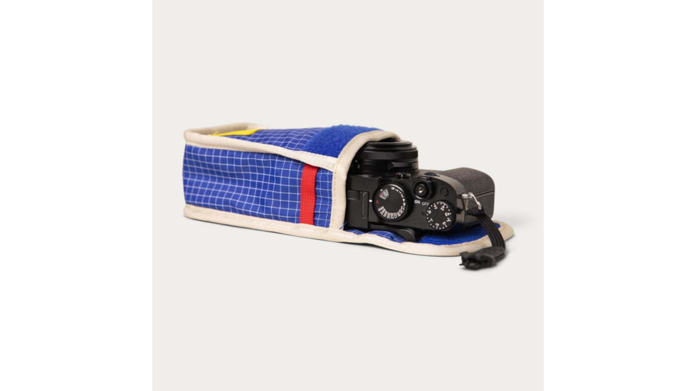 Long Weekend Camera Pouch, Creme-Multi, 213-023