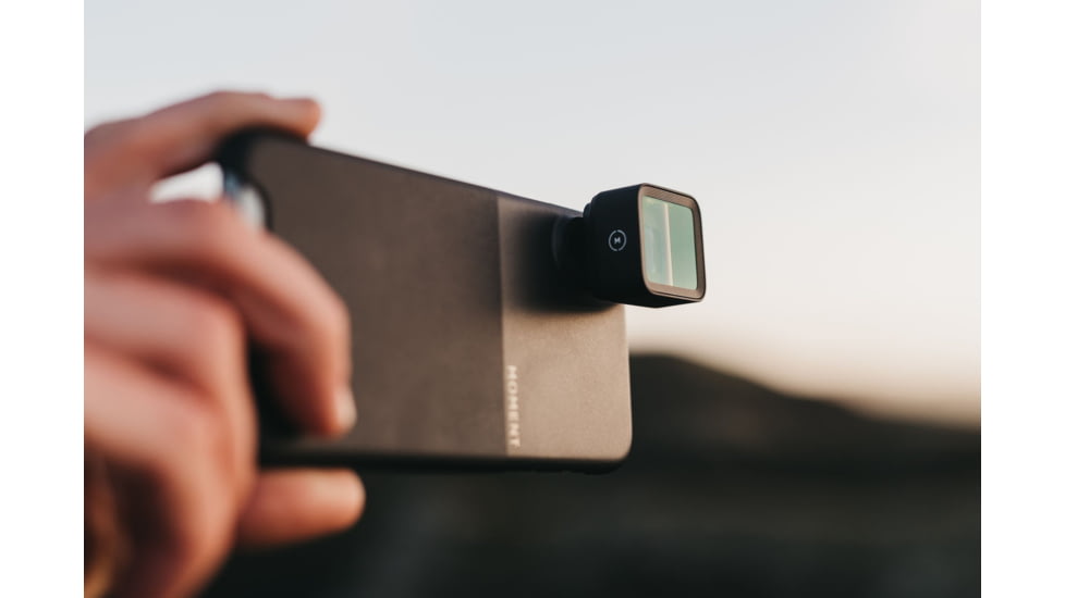 Moment M-Series, 1.33x Anamorphic Lens, Gold Flare, Black, 130-004