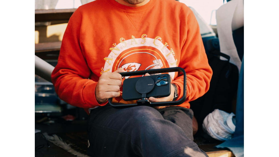 Moment Mobile Filmmaker Cage, For MagSafe, Black, 107-027-M