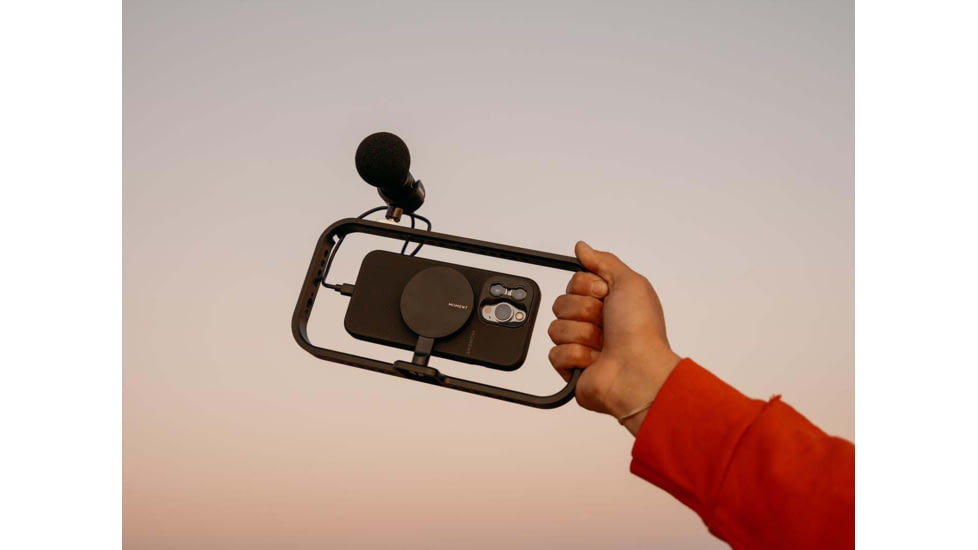 Moment Mobile Filmmaker Cage, For MagSafe, Black, 107-027-M