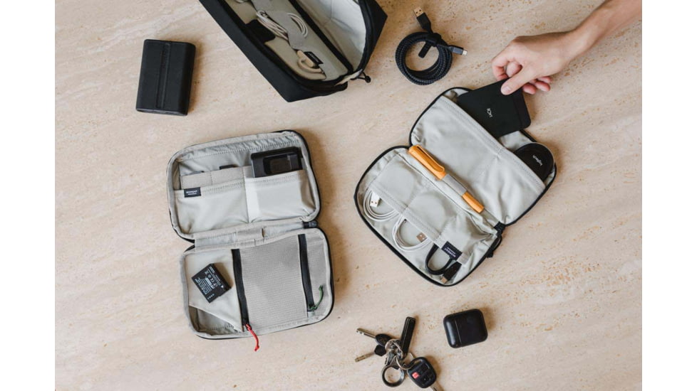 Moment MTW Tech Organizer, Black, 106-143