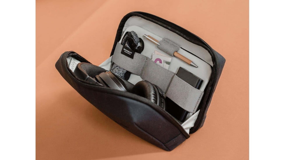 Moment MTW Tech Organizer, Black, 106-143