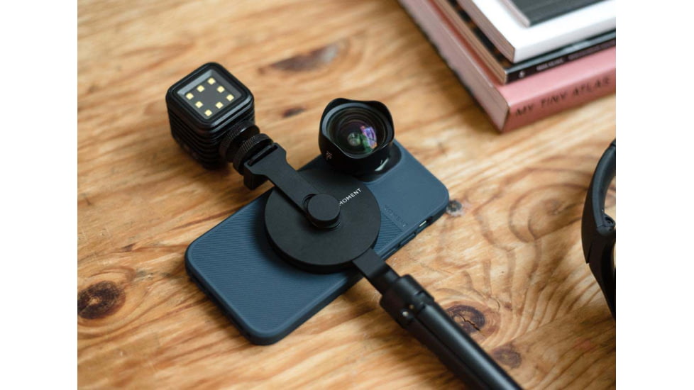 Moment Pro Tripod Mount, For MagSafe Portrait and Landscape, Black, 107-016-M