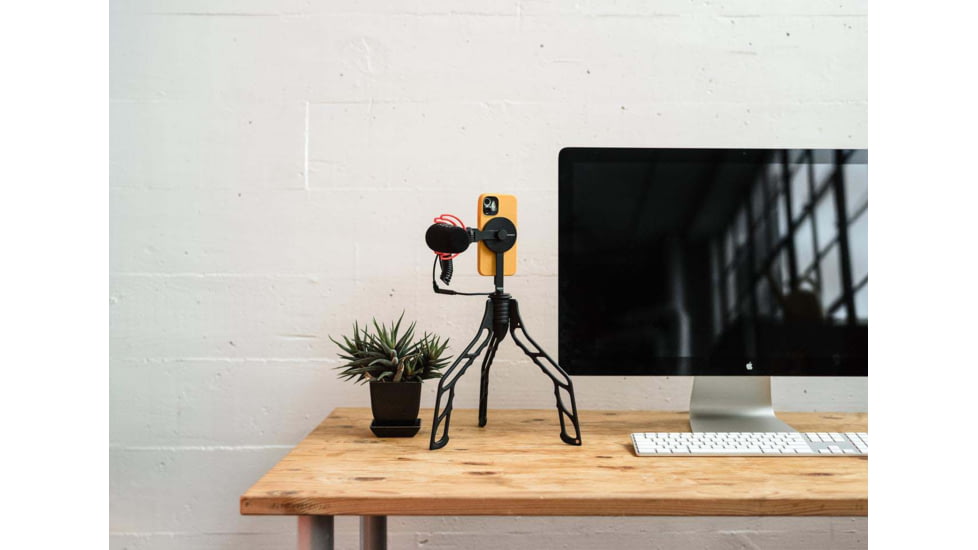 Moment Pro Tripod Mount, For MagSafe Portrait and Landscape, Black, 107-016-M