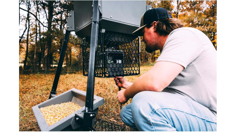 Moultrie 12V Ranch Series Solar Panel