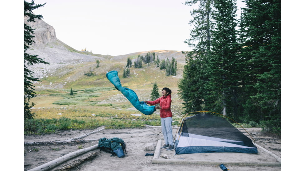 Mountain Hardwear BishopPass W15F/-9C Sleeping Bag, Right Hand, Vivid Teal, Regular, 1917001345-Vivid Teal-REG-RH