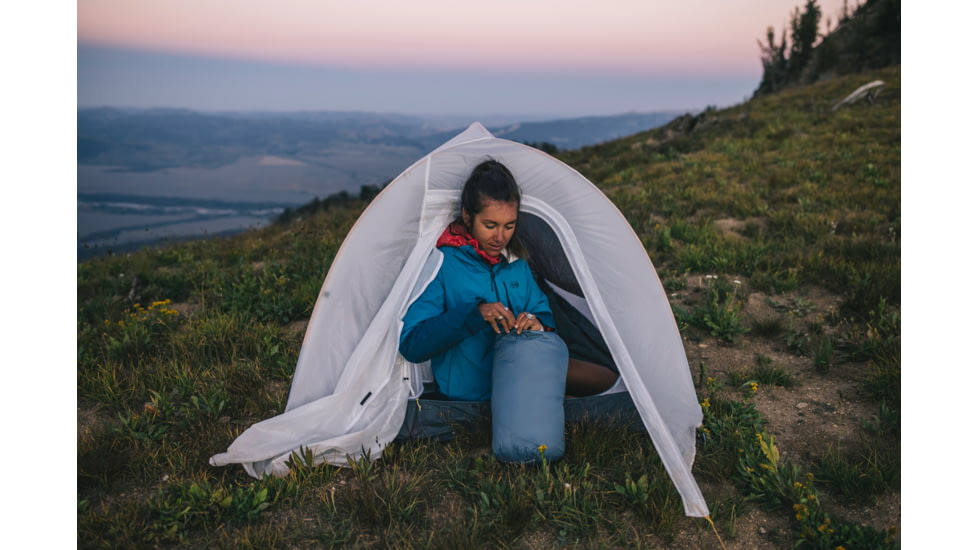 Mountain Hardwear BishopPass W15F/-9C Sleeping Bag, Right Hand, Vivid Teal, Regular, 1917001345-Vivid Teal-REG-RH