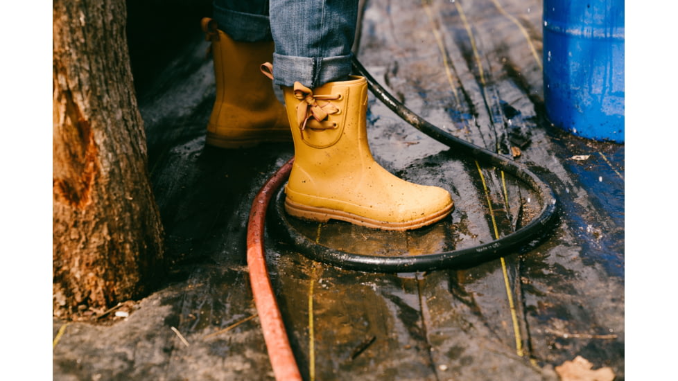 Muck Boots Originals Pull On Mid Boots - Womens, Sunflower, 10, OMW-800-YLW-100