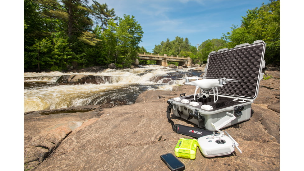 Nanuk 945 Nanuk Case w/foam insert for DJI Phantom 4, Silver, 945S-080SV-0A0-15630