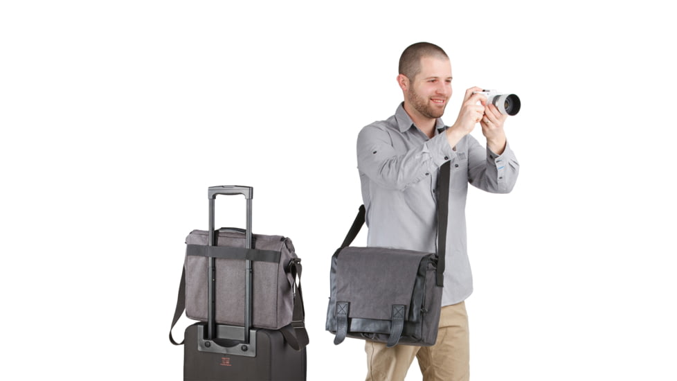 National Geographic Walkabout Slender Messenger, Gray NGW2400