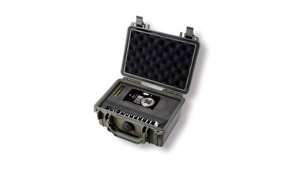 Nikon CoolPix L15 in Pelican Case with Tripod