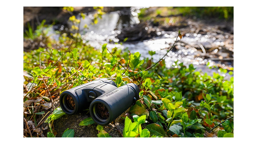 Nikon PROSTAFF P7 8x30mm Binocular, Roof Prism, Black, 16770