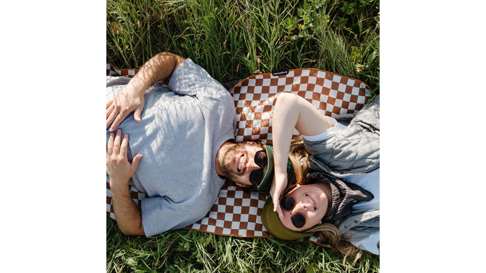 Nomadix Original Towel, Check Coconut, 30in x 72.5in, NM-CHEC-101