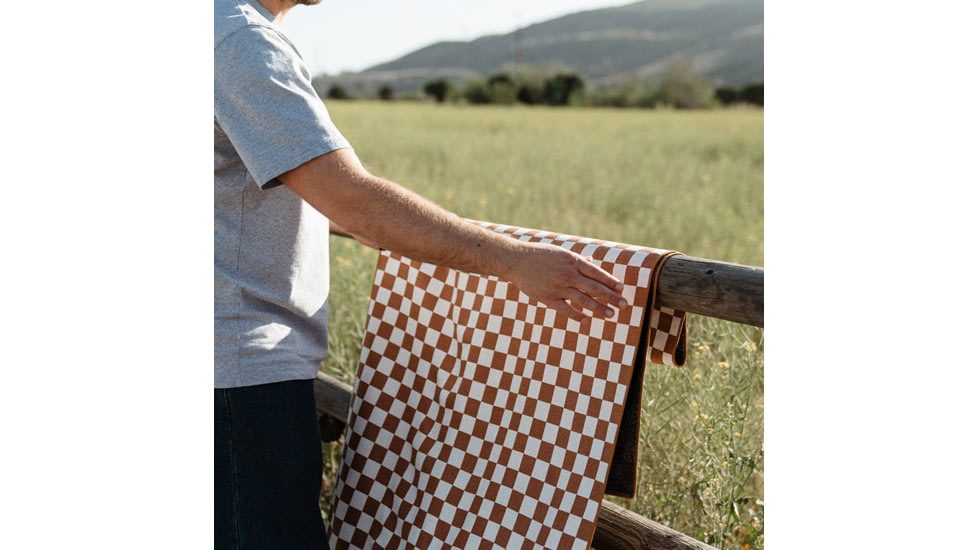 Nomadix Original Towel, Check Coconut, 30in x 72.5in, NM-CHEC-101