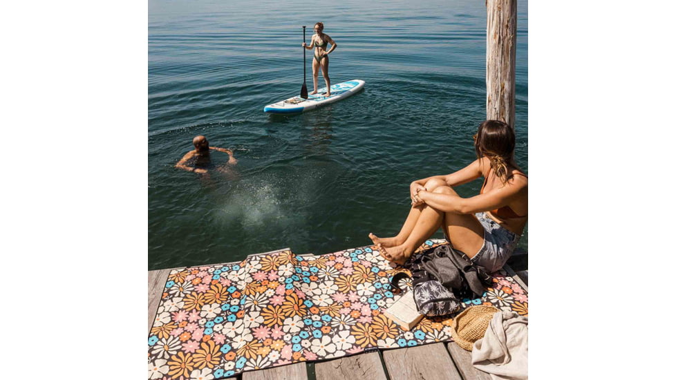 Nomadix Original Towel, Hula Multi, 30in x 72.5in, NM-HULA-102