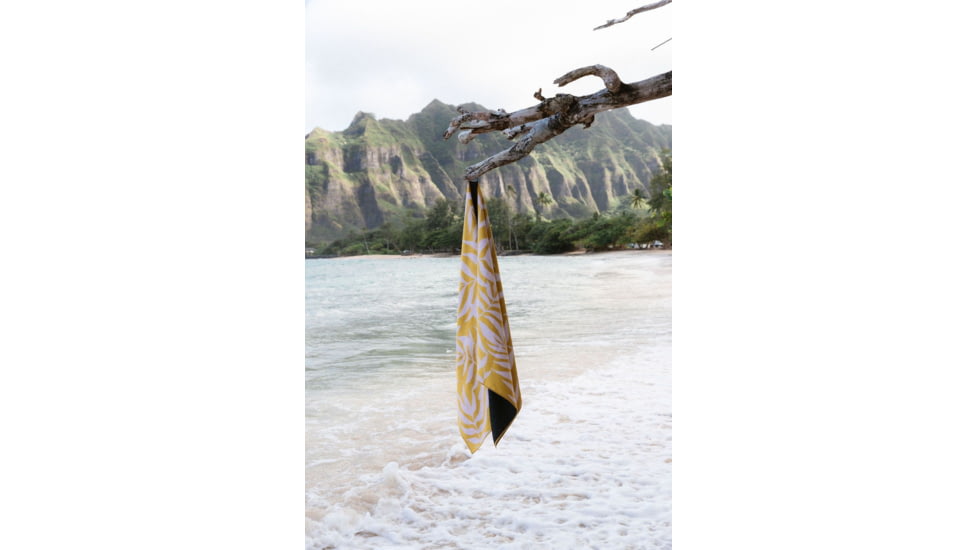 Nomadix Original Towel, Leaf Me Alone Green, One Size, NM-LFAL-101