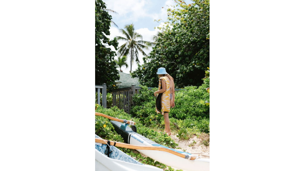 Nomadix Original Towel, Leaf Me Alone Green, One Size, NM-LFAL-101