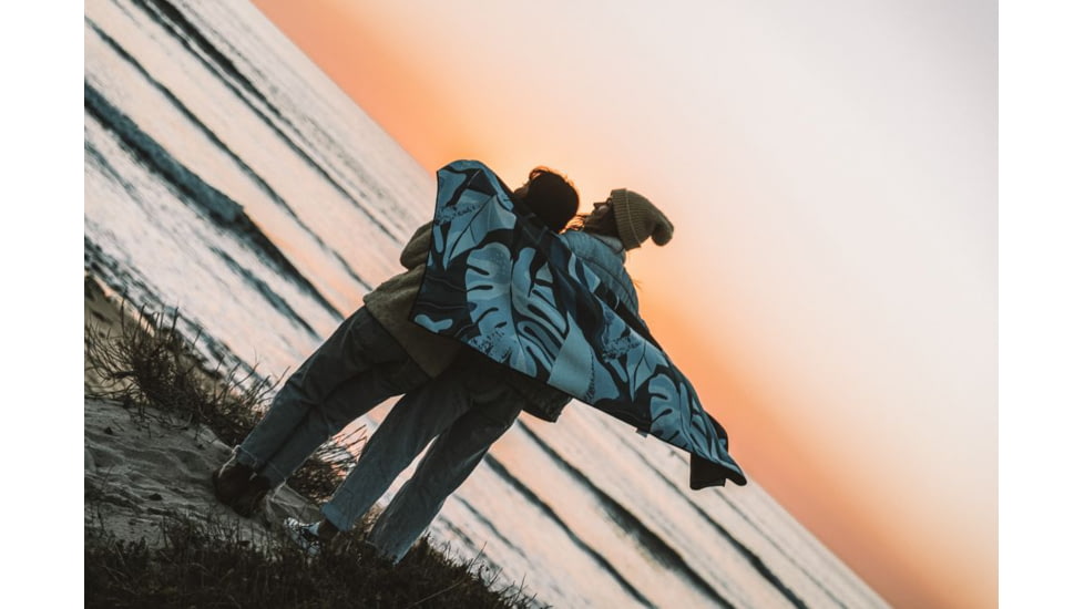 Nomadix Original Towel, Monstera Blue, One Size, NM-MONS-101