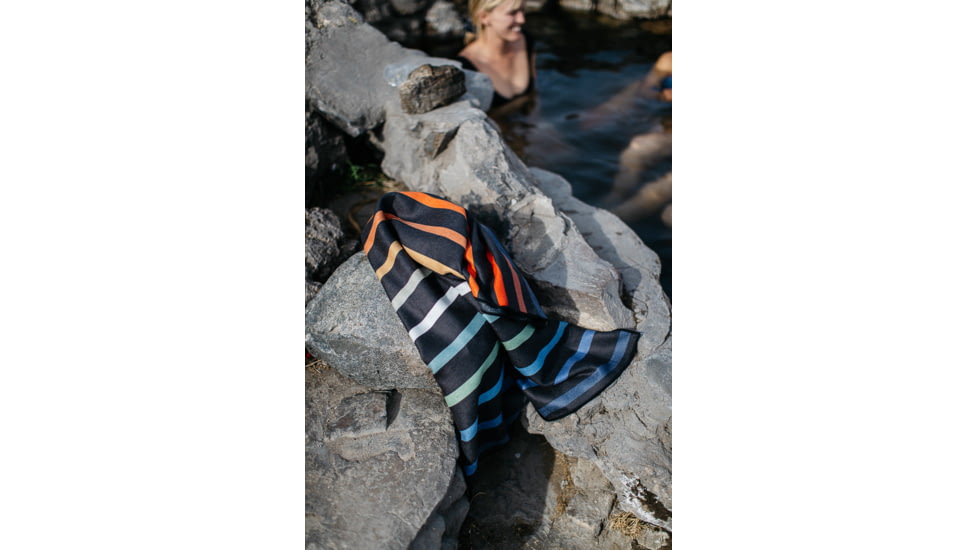 Nomadix Original Towel, Pinstripes Multi, One Size, NM-STRP-110
