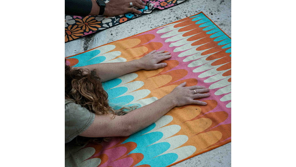 Nomadix Original Towels, Wowie Wow Wow, NM-WOWI-101