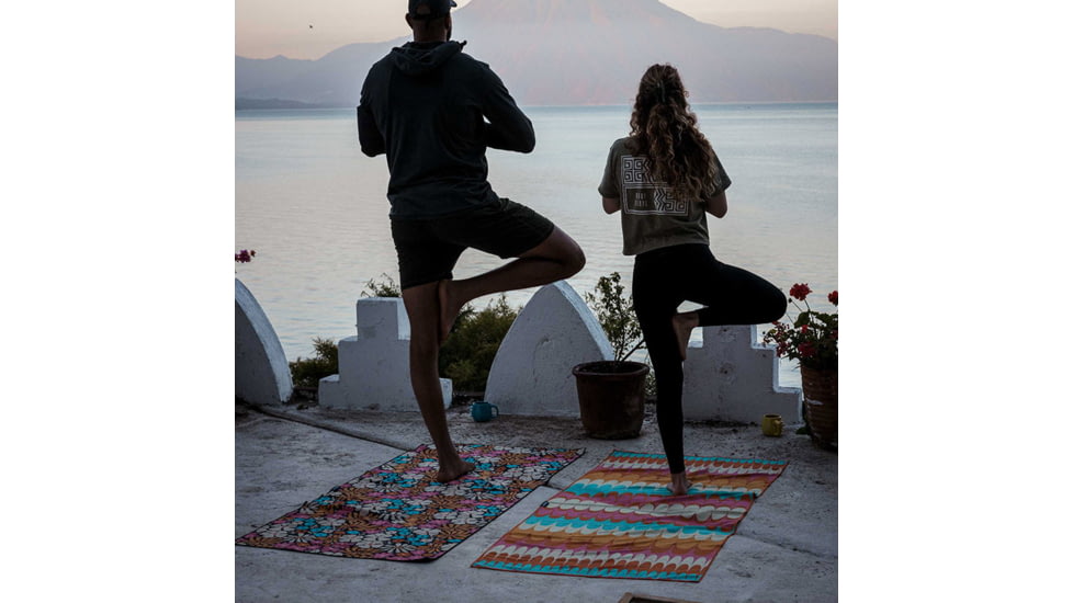 Nomadix Original Towels, Wowie Wow Wow, NM-WOWI-101