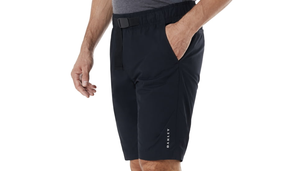 Oakley 24/7 Technical Street Short - Mens, Blackout, 40, 442465-02E-40