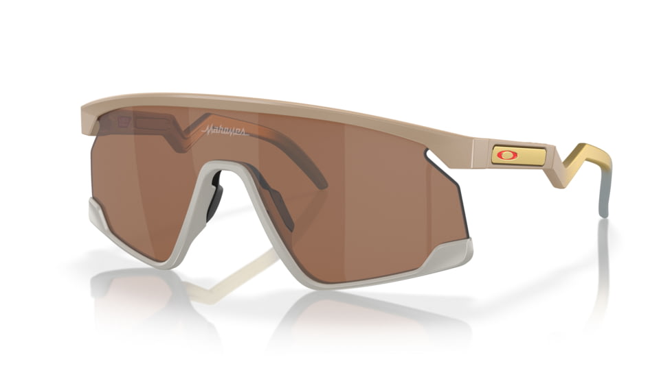 Oakley BXTR Patrick Mahomes II Collection Sunglasses, Matte Desert Tan, PRIZM Tungsten, PRIZM Tungsten, OO9280-0839