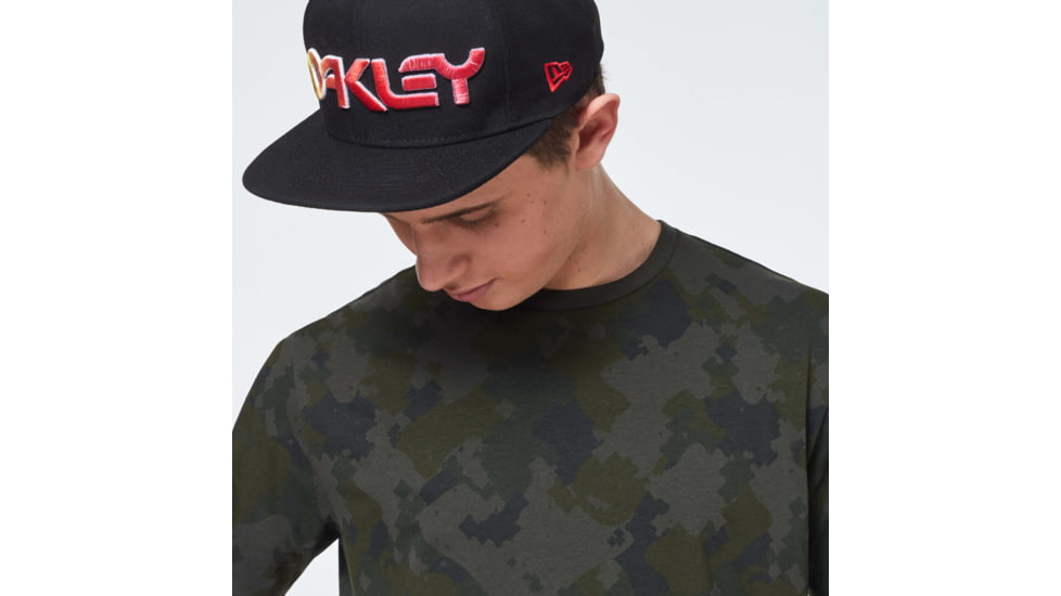 Oakley Cadpat Camo Short Sleeve Tee - Mens, Cadpat Dark Brush Camo P, Extra Large, FOA400039-95D-XL