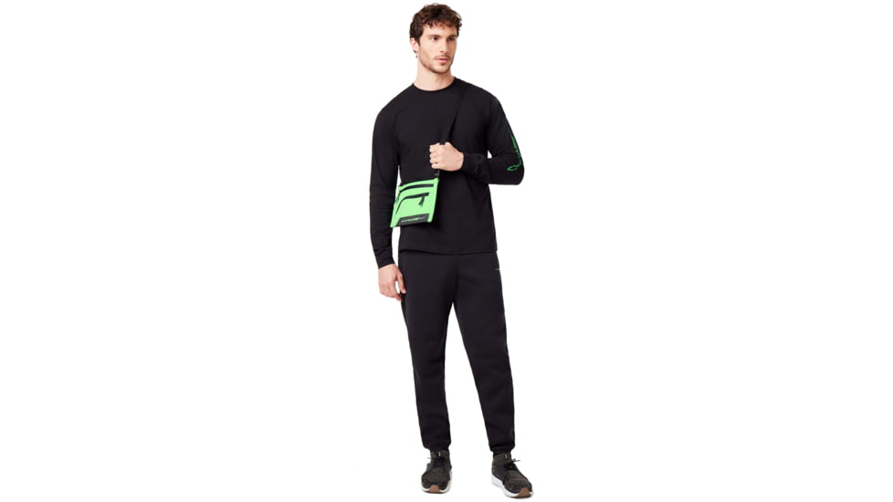 Oakley College Long Sleeve Tee - Men's, Blackout, Extra Small, 457970-02E-XS