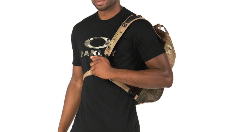 Oakley Extractor Sling Pack, Multicam 92867-86Y