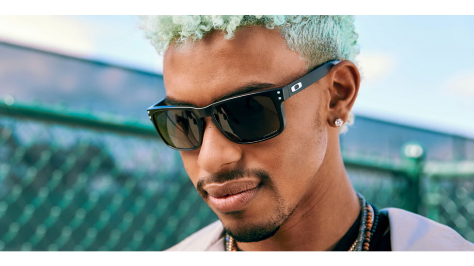 Oakley Holbrook Progressive Rx Sun Glasses OO9102-9102E8-55 - Lens Diameter 55 mm, Frame Color Matte Black