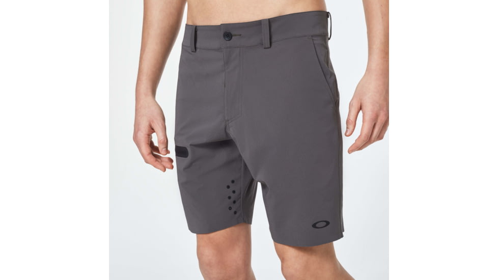Oakley Hybrid Taped Short 21in - Mens, New Dark Brush, 38, FOA400122-86L-38