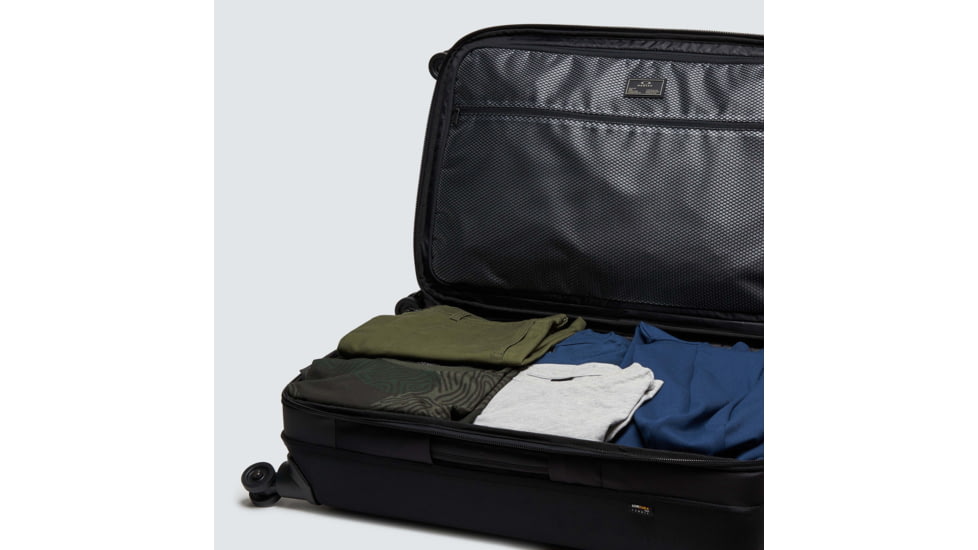 Oakley Icon Medium Trolley Bag 4W - Mens, Blackout, One Size, FOS900068-02E-U