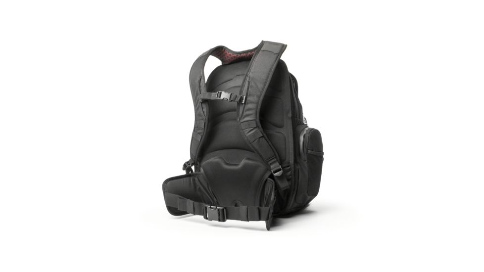 Oakley Lunch Box Backpack,30L,22x15x16in,Black 92605-001