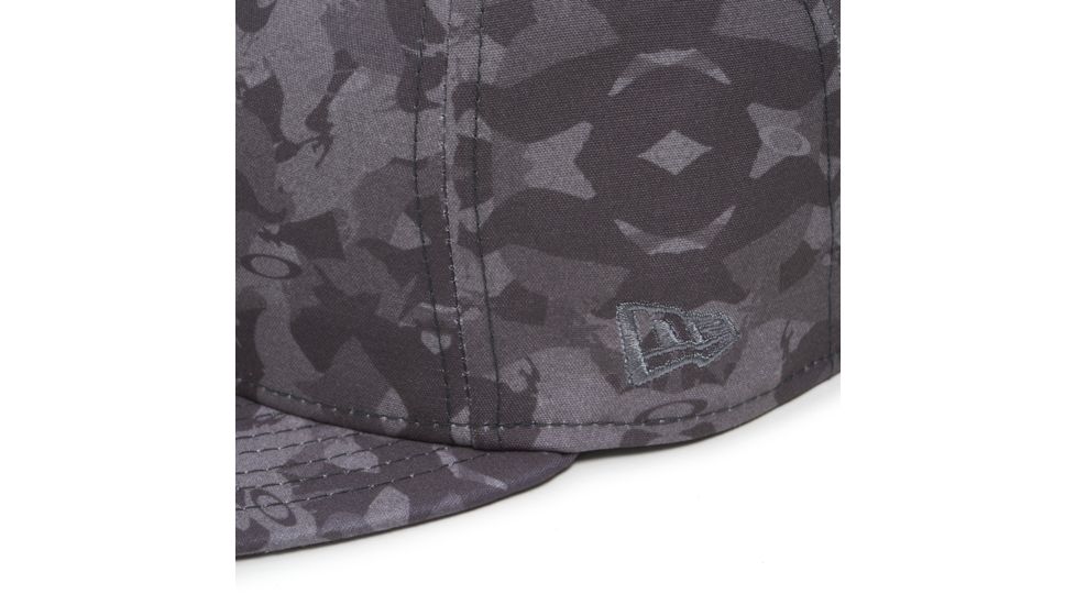 Oakley Pigeon Camu - Mens, Stone Gray, 7 3/8 912124-22Y-7 3/8