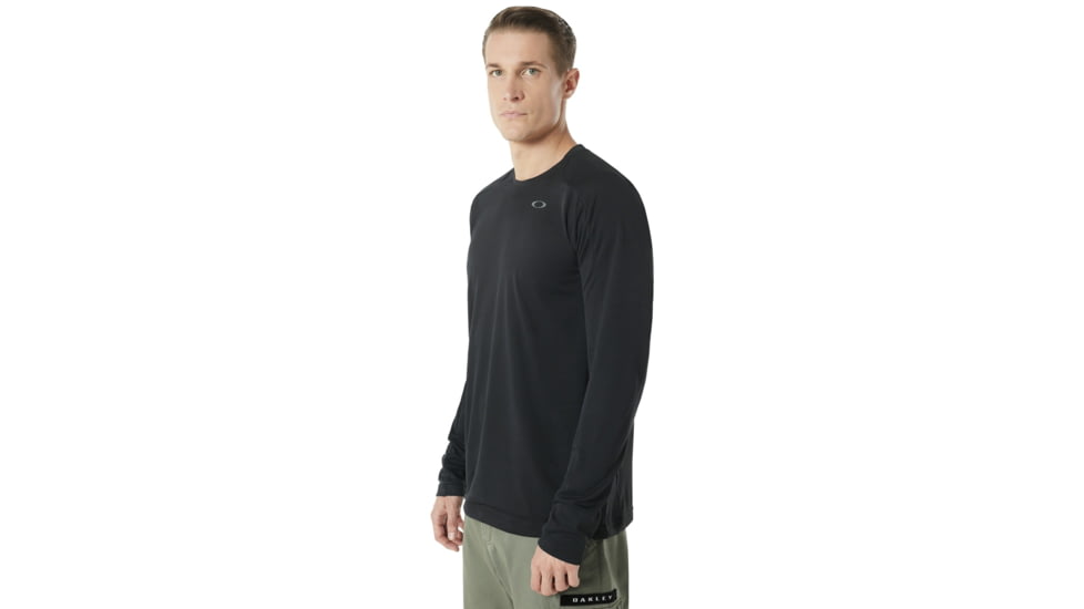 Oakley Enhance Long Sleeve Crew 8.7.02 - Mens, Blackout, Large, 434249-02E-L