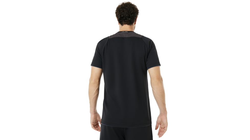 Oakley Enhance Ss Crew 8.7.02 - Mens, Blackout, Extra Large, 434250-02E-XL