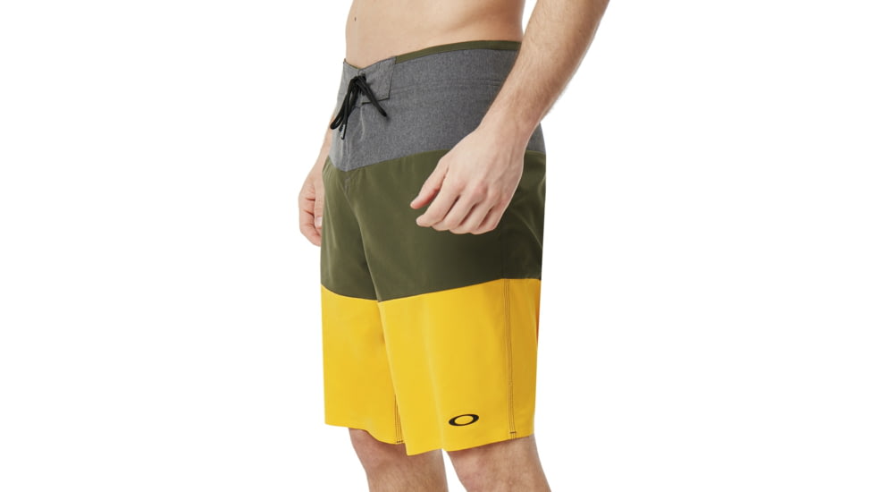 Oakley SI Ozaki Block 21 Inches - Mens, Jet Black Heather, 32, 482454-01S-32