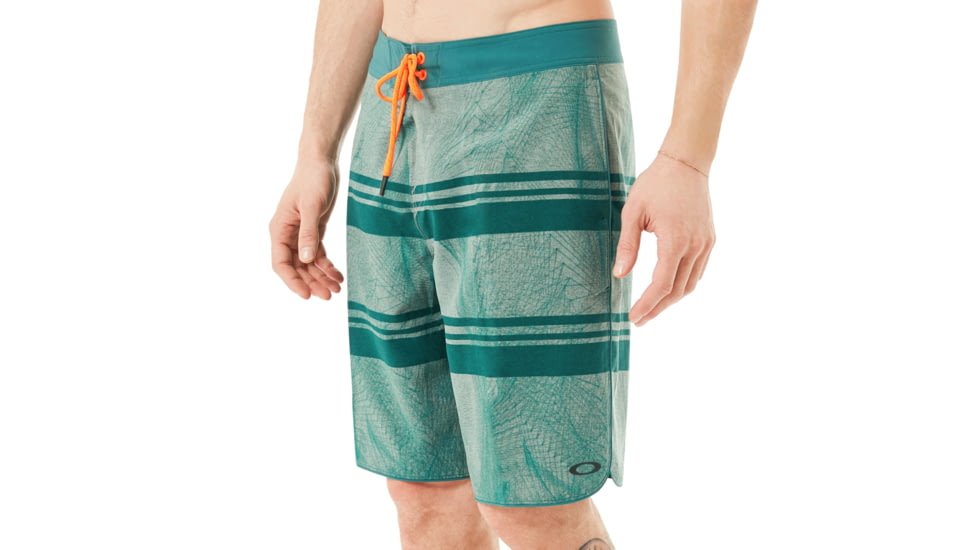 Oakley Racetracks 20 Boardshort - Mens, Balsam, 34, 482369-6A9-34