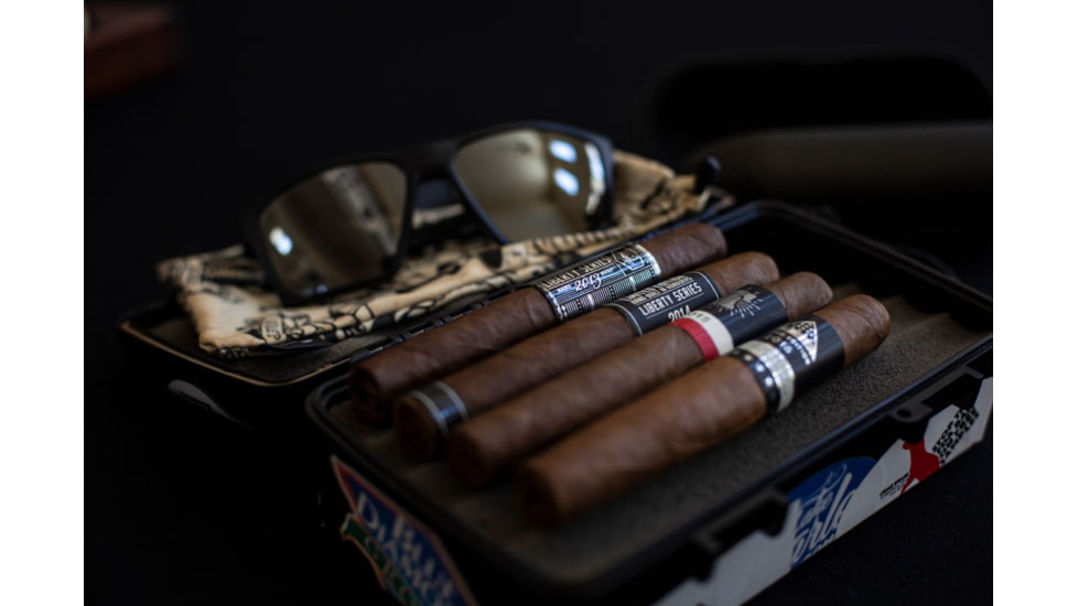 Oakley Standard Issue Targetline American Heritage Collection, Matte Black w/Prizm Black Polarized, OO9397-2258