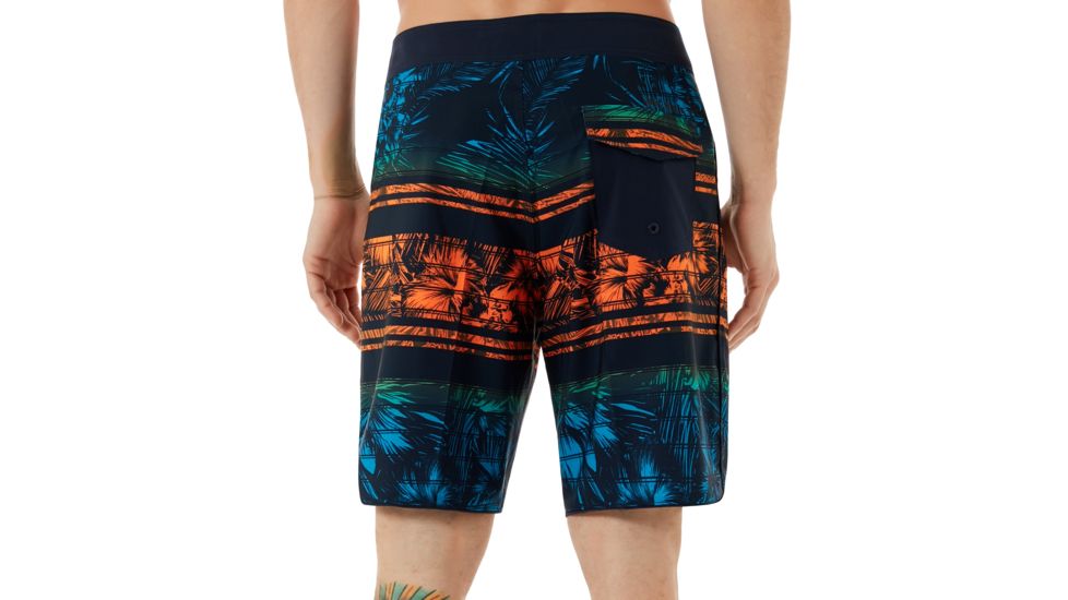 Oakley Temples 19 Boardshort - Mens, Fathom, 32, 482372-6AC-32